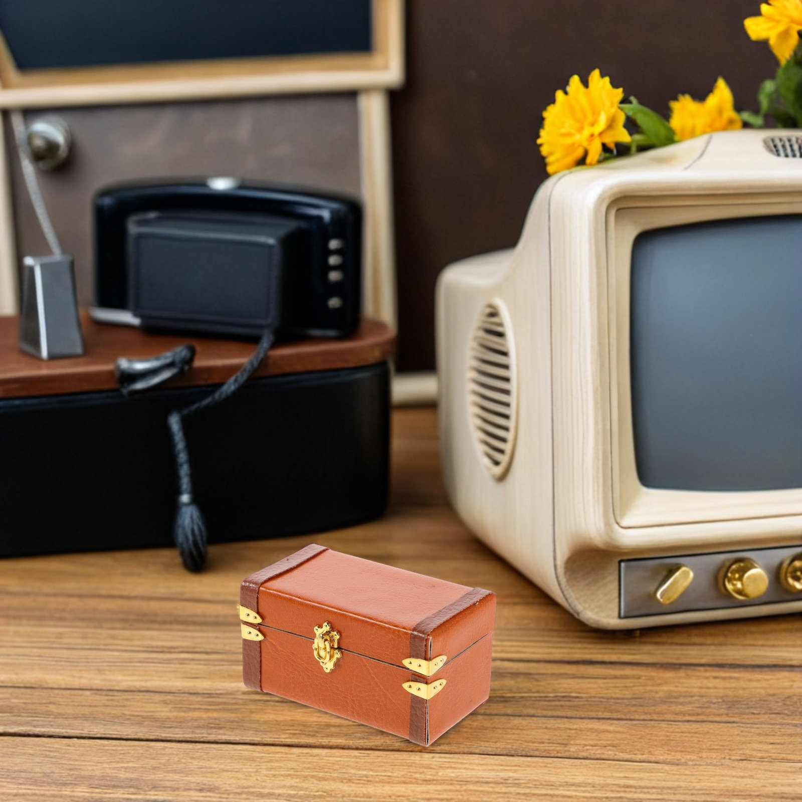Miniature Vintage Travel Trunk - огляд і ціна Retro Vintage Trunk Suitcase