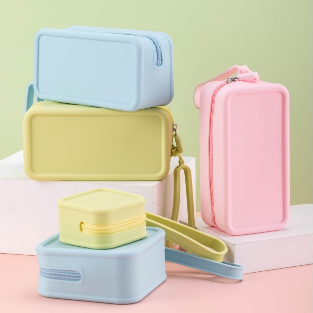 Portable Silicone Coin Purse L - огляд і ціна Cosmetic Bags